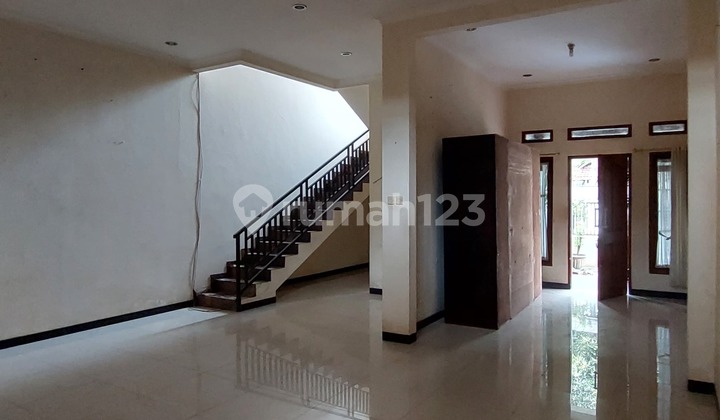 Rumah 2 Lantai di Turangga, Kota Bandung