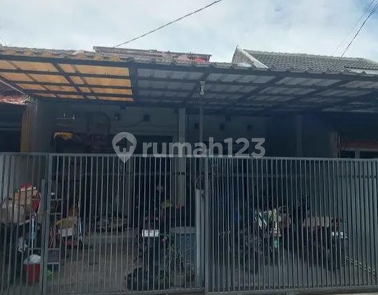 Rumah 2 Lantai di Tki Taman Kopo Indah 2