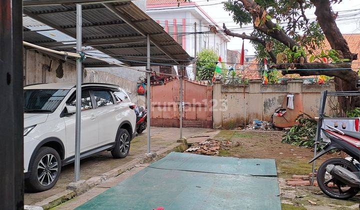 di jual rumah tua , hitung tanah daerah palmerah.  2