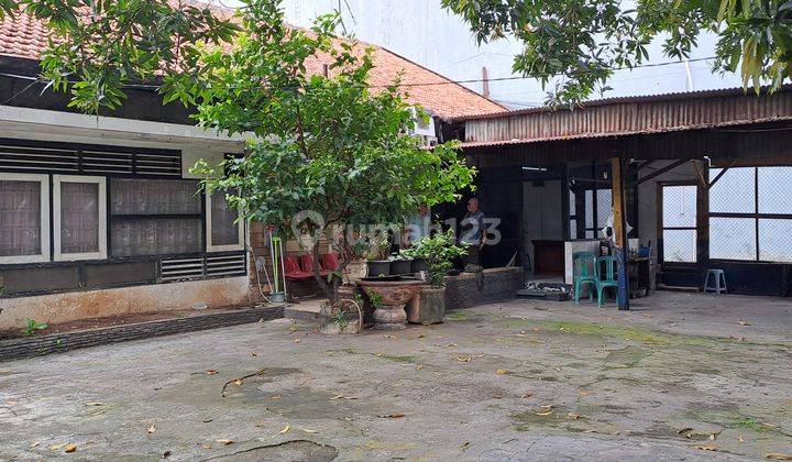 di jual Rumah Tinggal dan tempat usaha, pinggir jalan raya. 4