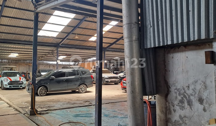 di jual Rumah Tinggal dan tempat usaha, pinggir jalan raya. 18
