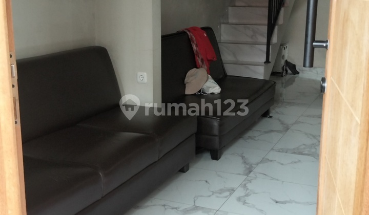 Di Jual Rumah' 3 Lt Kondisi Bagus, Siap Huni Di Jual Rumah' 3 Lt Kondisi Bagus, Siap Huni