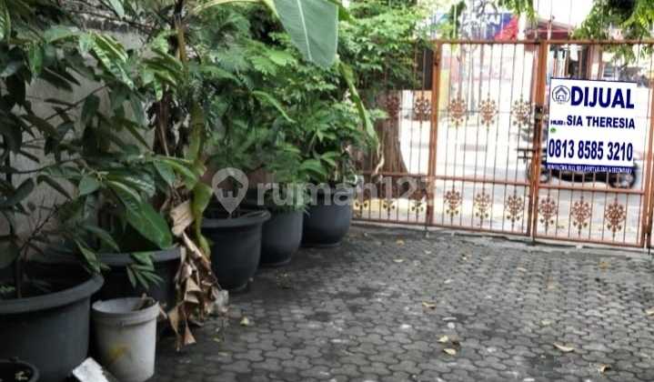 For Sale: 2-Story Shop House, Former Aluminum Store 2