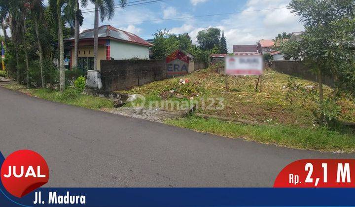 Tanah Tengah Kota di Jalan Madura Pontianak  1