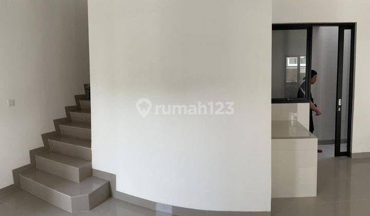 Disewakan rumah PIK 2 Milenial ukuran 6x10 2 lantai ready huni  2