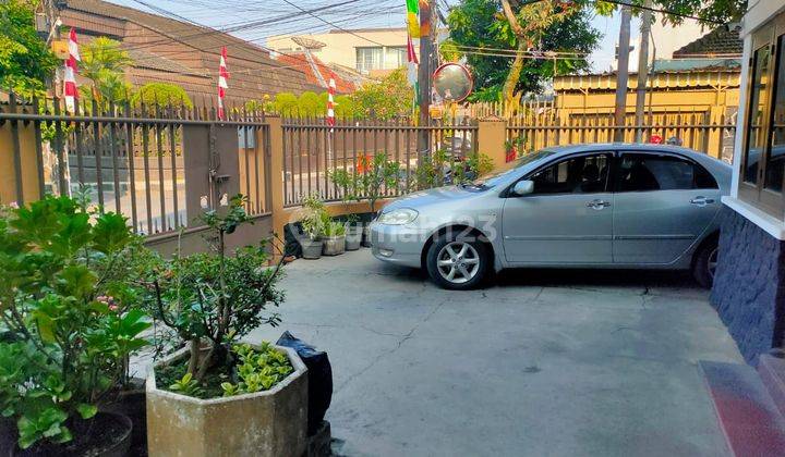 Rumah Tengah Kota Dengan Bangunan Kokoh Di Sayap Braga Bandung 1