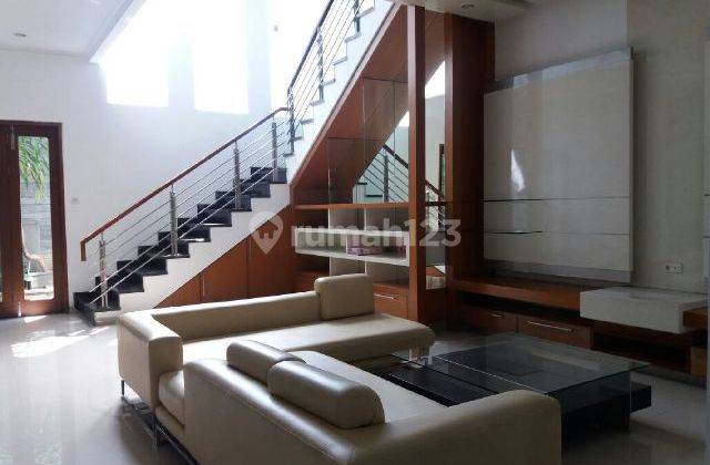 Rumah Siap Huni Sudah Renov Di Singgasana Pradana Bandung Semi Furnished 1