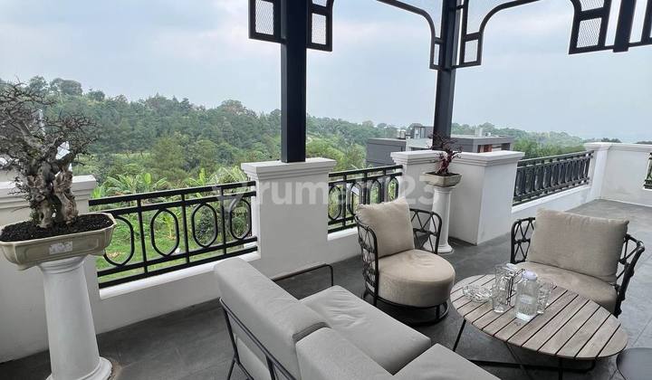 Modern Retro Classic House Ready to Occupy with Golf View 2