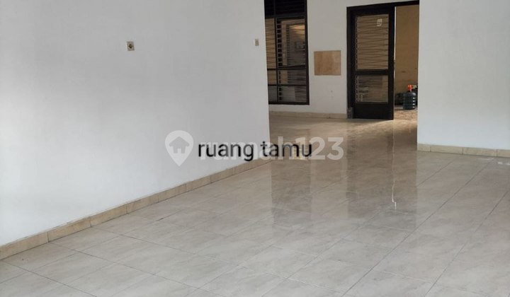 Disewakan Rumah Bagus Di Jalan Ngagel Jaya Selatan, Surabaya 9