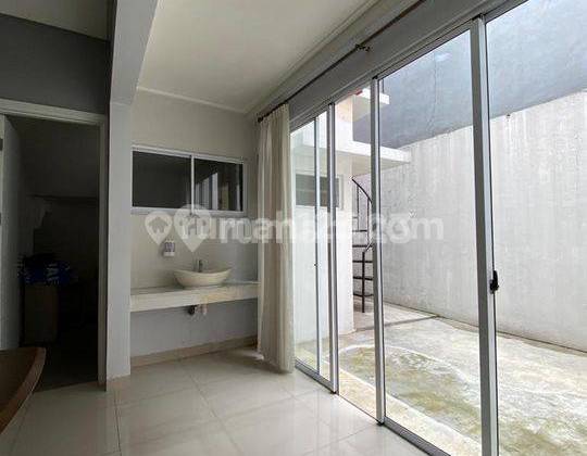 Rumah Green Lake City, Amerika Latin 10x18, Semi Furnish, Nego 6