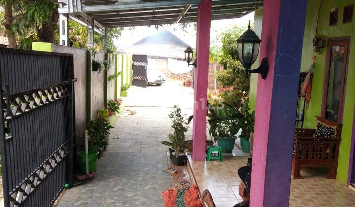 *spesifikasi rumah jatiwangi Majalengka..
♂️Luas tanah 302 M2...luas bangunan 85m2
♂️Lebar muka 17 meter
♂️Legalitas SHM
♂️ Ruang tamu luar dan dalam,ruang keluarga ,dapur plus kitchen set..K.Tidur 2.K mandi 2..
♂️Lokasi Jatiwangi dekat pasar ciborelang m 5