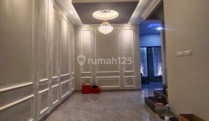 Rumah Klasic Mewah 2 Lantai di Ragunan Jakarta Selatan 2