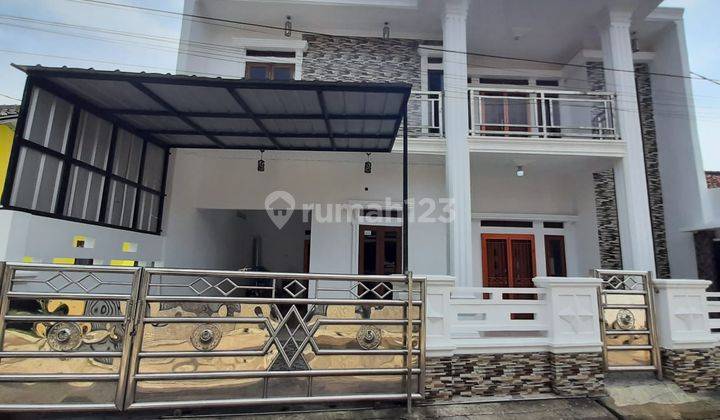 Dijual Cepat Rumah Bagus 2 1 2 Lantai di Bogor Barat