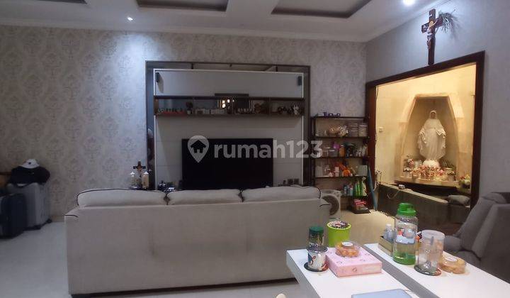 Dijual Cepat Dan Murah Rumah di Taman Villa Meruya 2