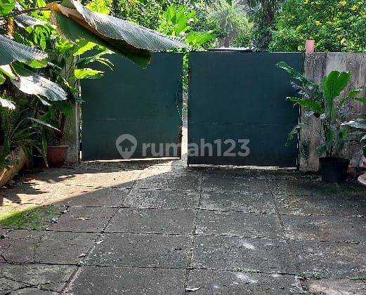 Rumah Prestigious Di Jalan Menteng Utama Jakarta Pusat 1