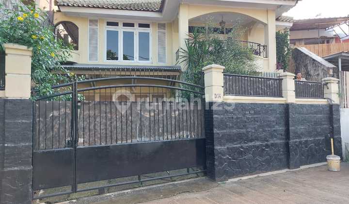 Dijual Cepat Rumah Cantik Luas Di Pejaten Indah Kalibata Pancoran, Jakarta Selatan Dekat Akses Ke Grand Wijaya , Ke Kemang , Blok M , Sudirman , Dekat Stasiun