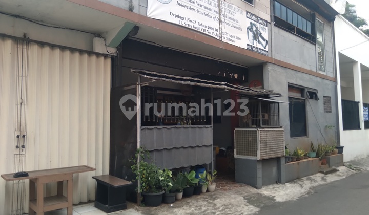 Rumah Tua Di Hook Kawasan Perkantoran dan Kos Di Setiabudi 2