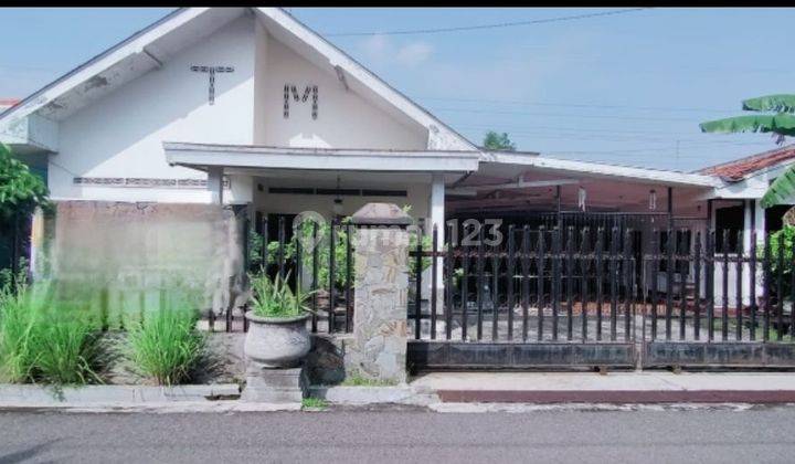 Dijual rumah di tengah kota kediri 1