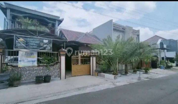 Dijual Rumah dua lantai di mojoroto indah kediri 1