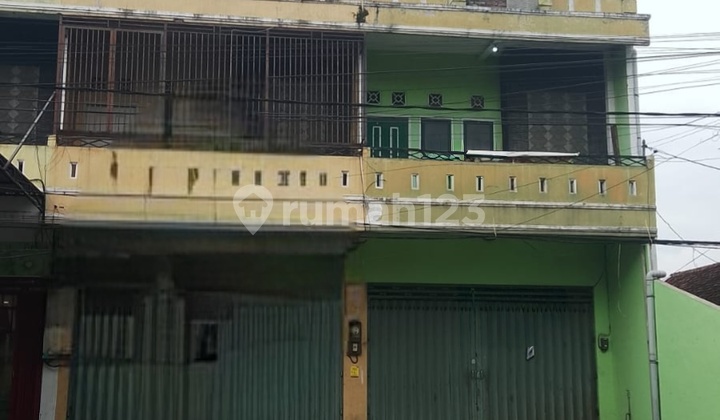 Cheap Two-Story Shop House for Rent in Mojoroto, Kediri Cheap Two-Story Shop House for Rent in Mojoroto, Kediri