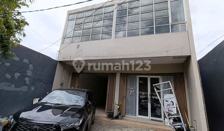 Affordable Shop House for Rent in the Center of Kediri City 1