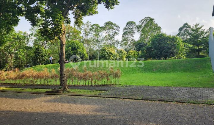 Turun Harga Dijual Kavling Siap Bangun di BSD City Dekat Jakarta Nanyang School. Posisi Hook Kotak