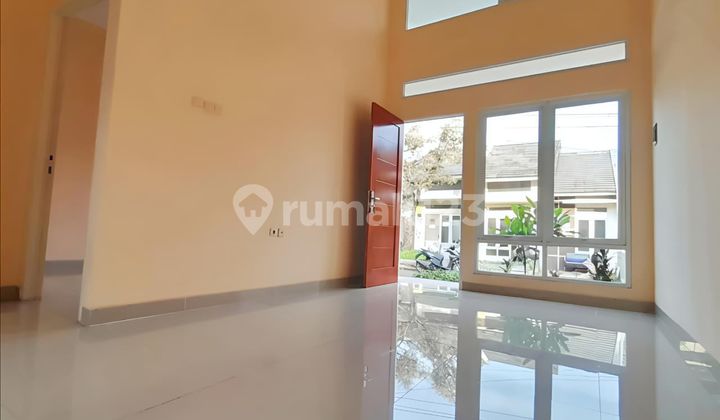 Rumah Siap Huni Dekat Pintu Tol Cimanggis. bisa KPR