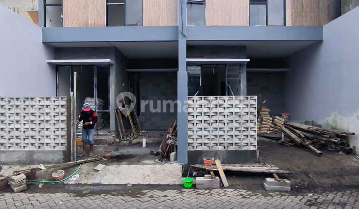 New Gress Ready-to-Live House Prime Strategic Price Darmo Surabaya.