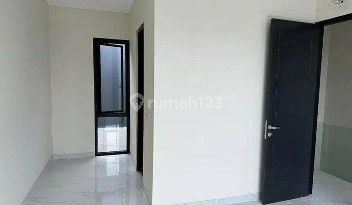 Dijual Rumah di Graha Natura SHM dekat Citraland Graha famili Surabaya 2