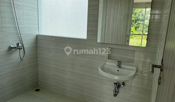 Dijual Rumah new gress blm pernah di tempati di Grand Pakuwon Surabaya Barat 1