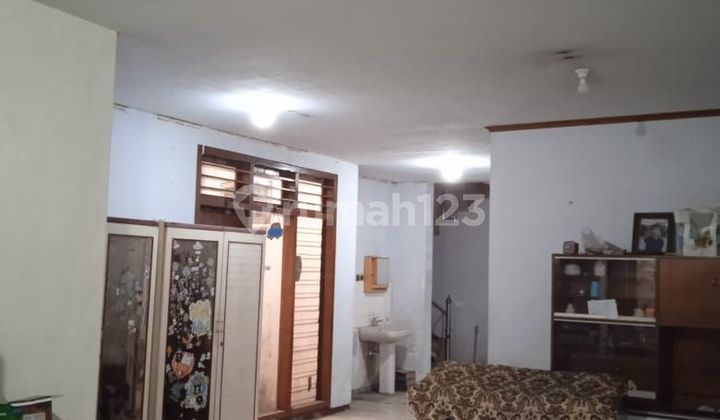Dijual Rumah di Jalan raya Dukuh Kupang 3 Lantai cocok untuk usaha Surabaya Barat 2
