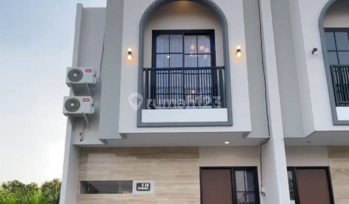 Rumah New.2 Lantai Modern Dp0% Kt3 Dekat Citraland Surabaya Barat 1