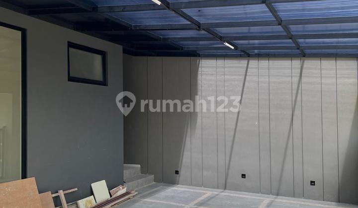 Dijual Rumah New Minimalis Graha Family Kawasan Elite Srabaya Brt 2