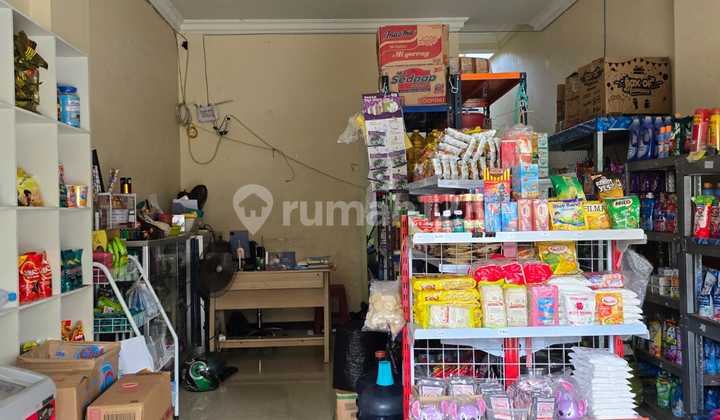 Ready-to-use shop for business near Manukan School Market, Surabaya. 2