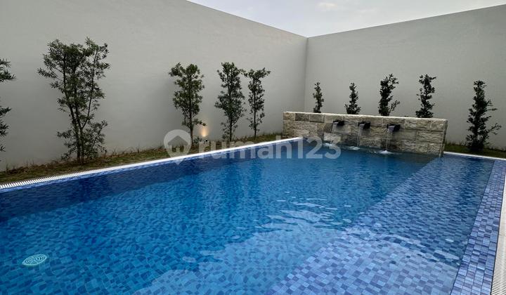 Rumah Californian Style Terbaru By Dian Istana With Pool + Attic.