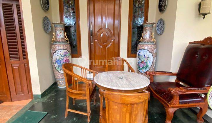 Rumah Meruya Selatan Dijual. Semi Furnish, Jalan Lebar. Nego 2