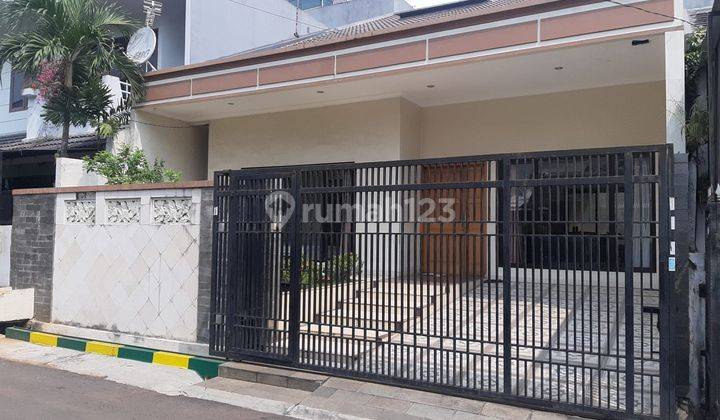 Komplek, 10meter Ke Jalan Raya Utama. Rumah Puri Indah Dijual 2