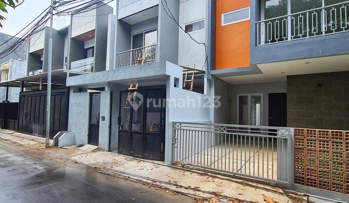 Rumah Kelapa Gading Dijual. Jalan Utama, Dkt Mkg. Unit Baru 1