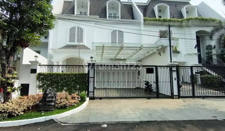 Rumah Dijual Senopati Area, Kebayoran Baru. Mewah, Terawat. Nego 1