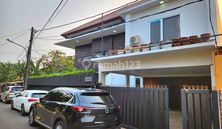 Bangunan Bagus, Komplek Jalan Lebar. Rumah Dijual Meruya Selatan 1