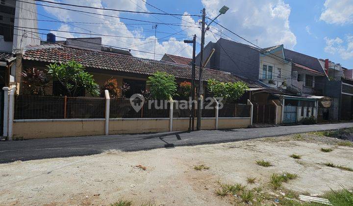 Rumah Kost Pondok Kelapa Dijual. Aktif, Dekat Tarakanita, 2