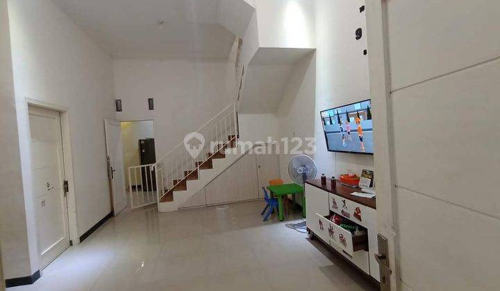 Rumah Dijual Kembangan, Kav Hankam. Murah, Terawat. Nego 2