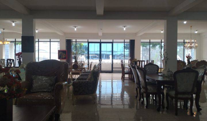 Dijual CEPAT gedung/ruang usaha 2 lantai di radio dalam 5