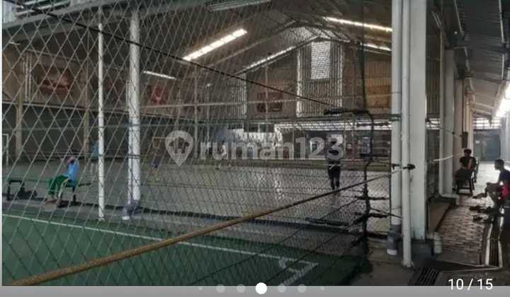 Dijual cepat gedung futsal cocok untuk gudang dan office 2