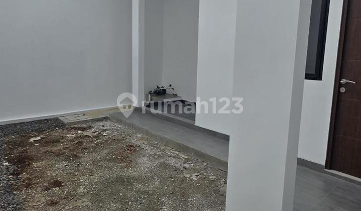 Dijual Cepat Rumah 2 Lantai di Kavling Dki Meruya Selatan