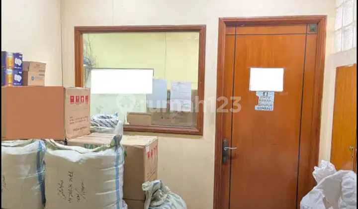 For Sale Ready-to-Occupy Shop House in Jembatan Lima