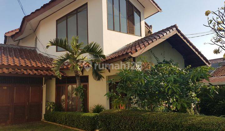 Di Jual Rumah Cantik dan Luas di Jalan Madrasah,Sukabumi Utara, Kebon Jeruk ,Jakarta Barat 1