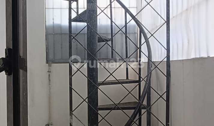 Dijual Rumah Taman Surya V Siap Huni,Rapi