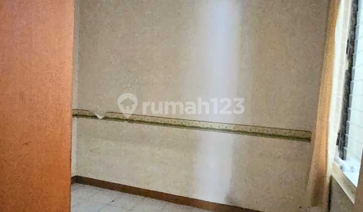 Murah..Murah Dijual Rumah Dibwh Pasaran Metro Permata Ciledug