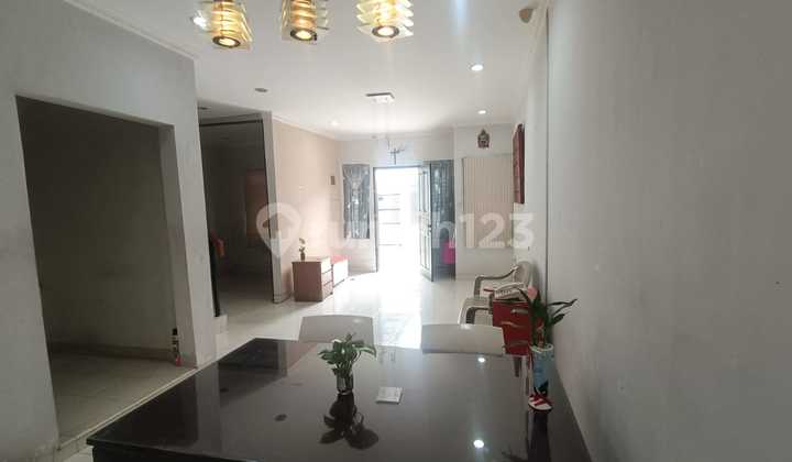 Disewakan Rumah Taman Palem Lestari Siap Huni